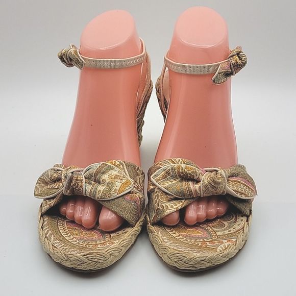 Stuart Weitzman Espadrille Sandals Size 8.  S913 - Picture 2 of 8